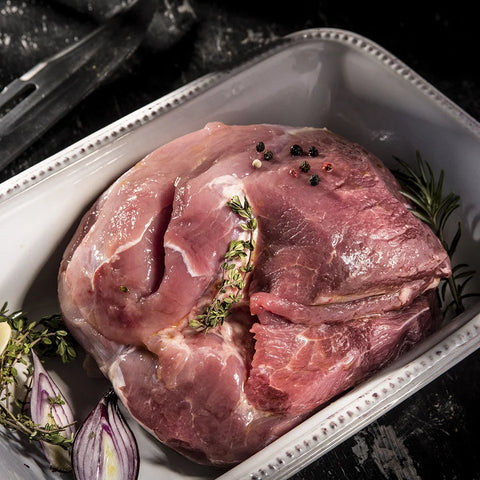 Pulpă de porc fără os Moldovan